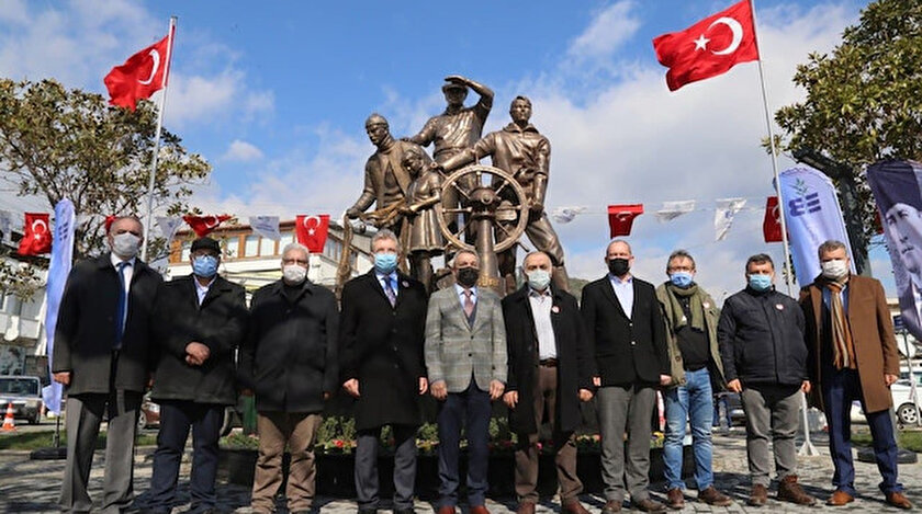Ufka Bakan Atatürk heykeli törenle açıldı.