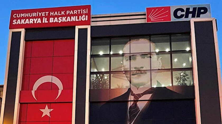CHP Sakarya teşkilatından 120 kişi istifa etti