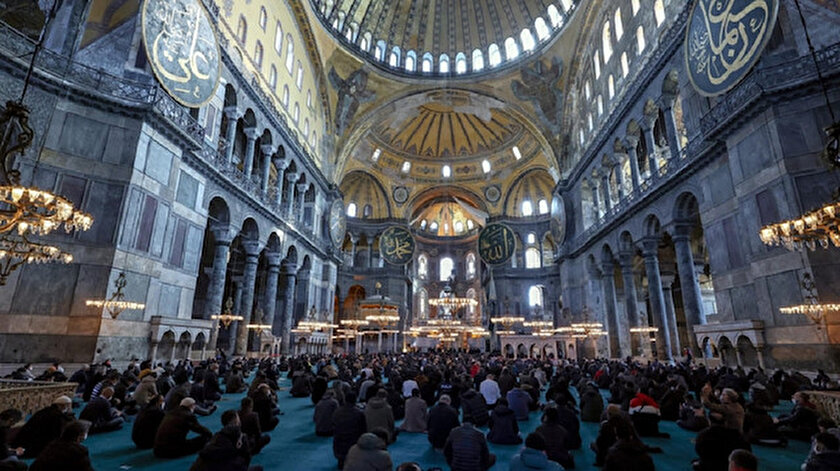 Necmettin Erbakan vefatının 10. yılında Ayasofya-i Kebir Camiinde anılacak