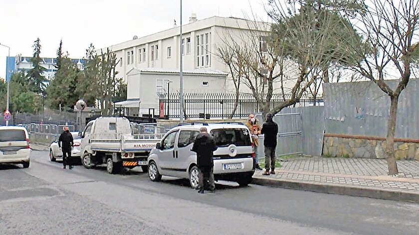 Keşif yapıyordu: Yalnız kurt eylemcisi ağaçta yakalandı