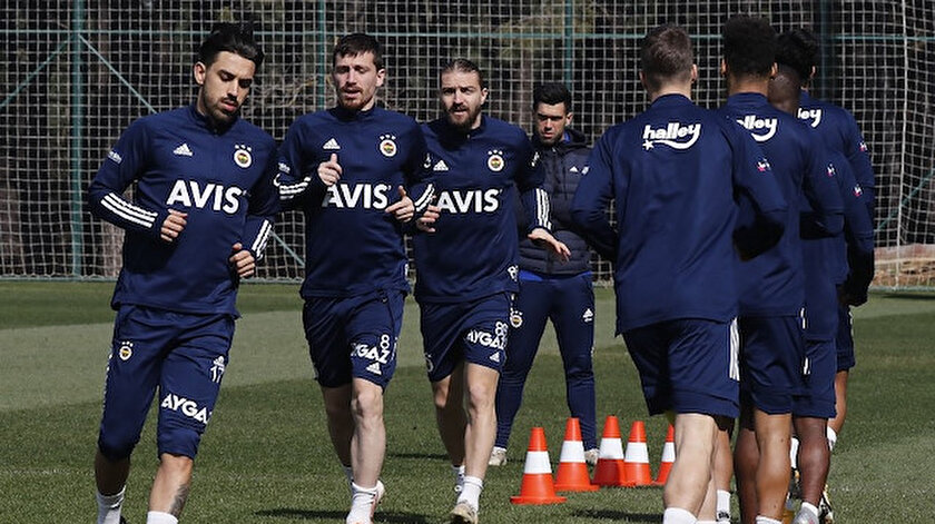 Fenerbahçede kritik eksikler: Caner Erkin de kadroda yok