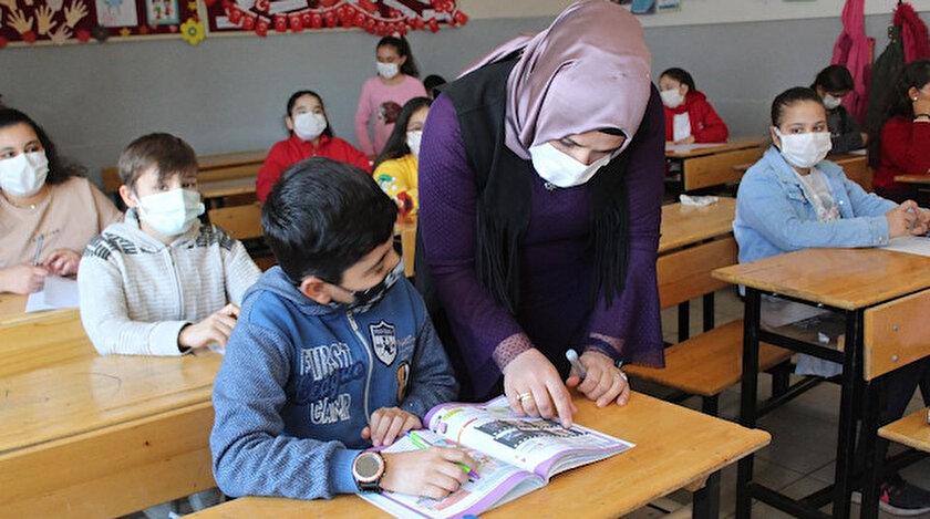 Bu yaştan sonra senden ne olacak diyenlere aldırmadı hayalindeki mesleğe kavuştu