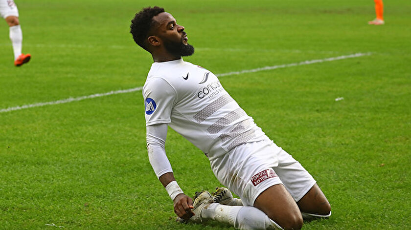 Hatayspordan Boupendza açıklaması: Oyuncumuz da Fenerbahçeyi istiyor