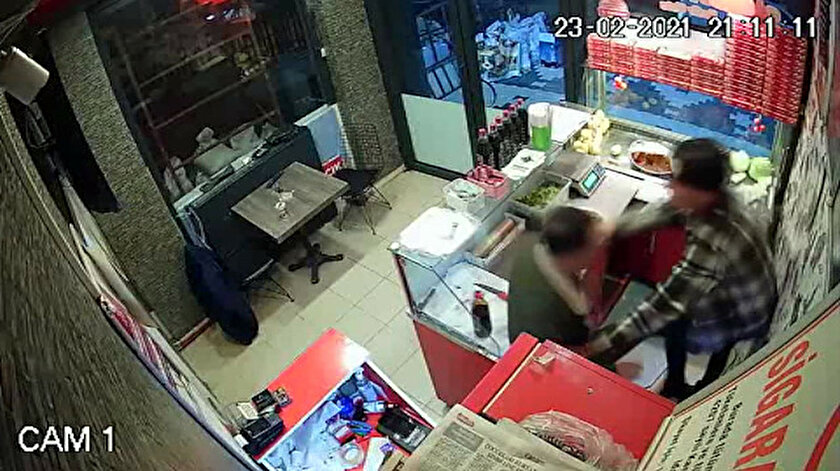 Çiğ köfteciyi darbetmişlerdi: İki kardeş tutuklandı