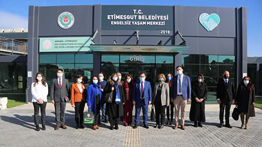 Akademisyenlerden iki tesise tam not