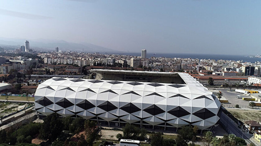 Alsancak Stadı kapılarını açmak için gün sayıyor