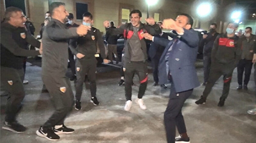 Kayserispora davullu zurnalı karşılama