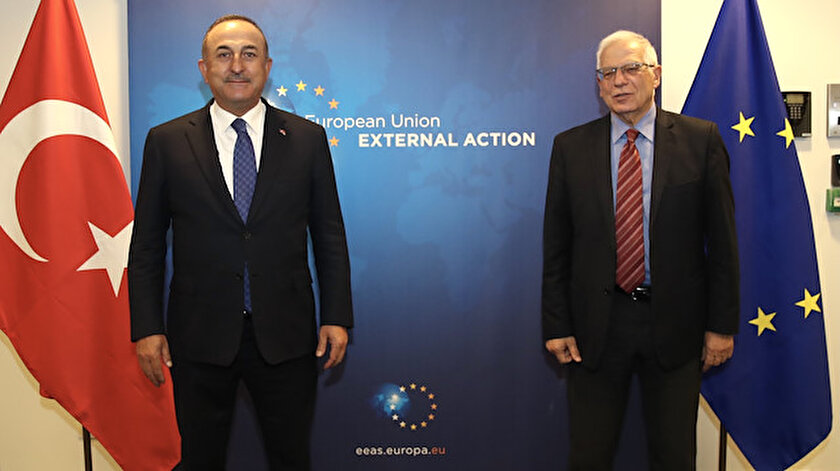 Bakan Çavuşoğlu: Borrell ile pozitif gündemi devam ettirmek için birlikte çalışacağız