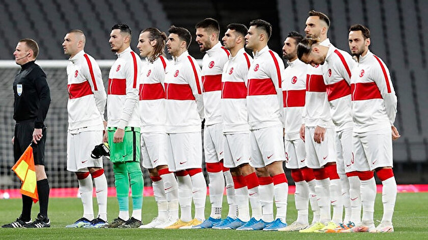 Milli takımda koronavirüs şoku: 3 oyuncu pozitif