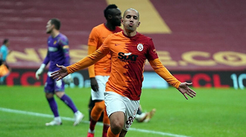 Galatasarayda Emre Kılınç yerine Feghouli oynayacak