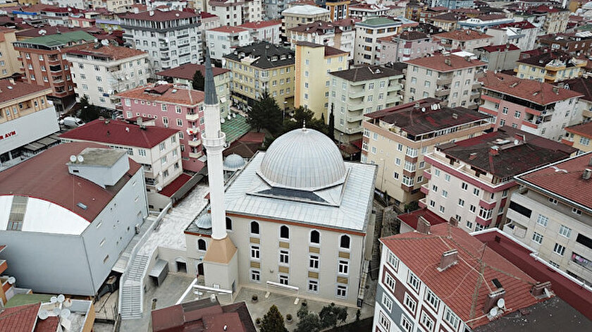 İstanbulun 3 ilçesinde cami hoparlörlerinden yükselen müziğe inceleme