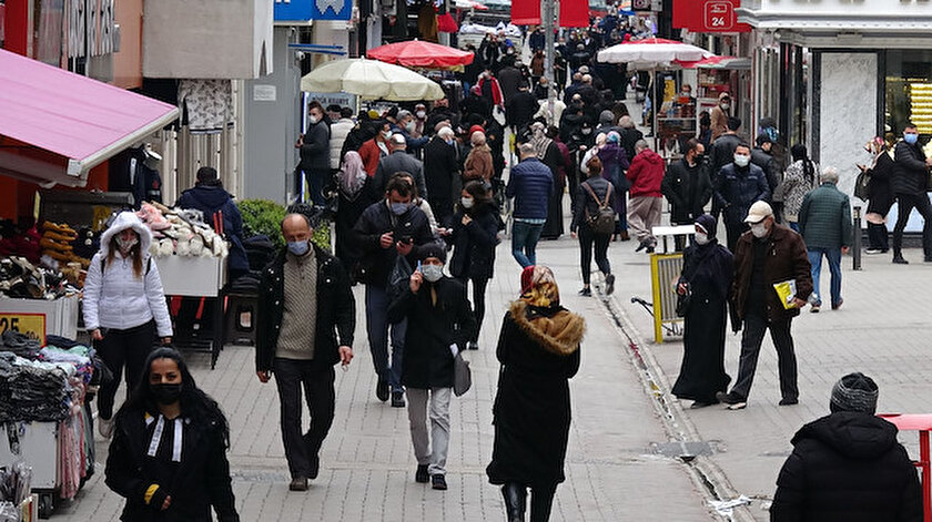 Koku kaybıyla ilgili şaşırtan araştırma: Koronavirüs geçiren erkek yanık lastik, kadın çürümüş soğan kokusu alıyor