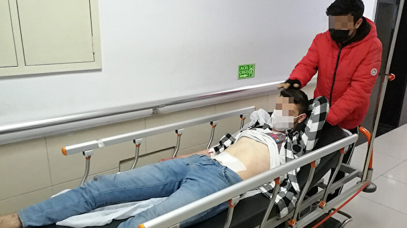 Karnından bıçaklandı sedyede şarkı söyledi: Hayat sinemamızı ağlattılar