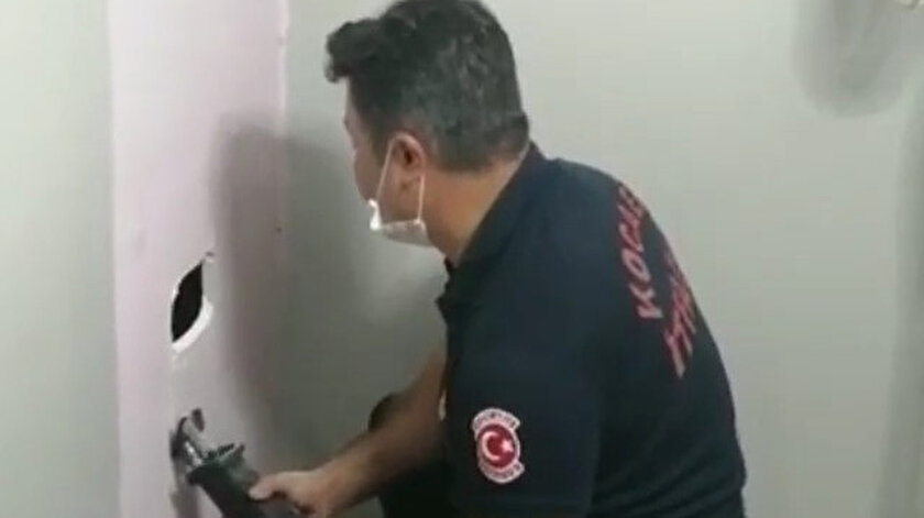 Kocaeli haber: Duvardan gelen sesin kaynağı duvar delinince ortaya çıktı