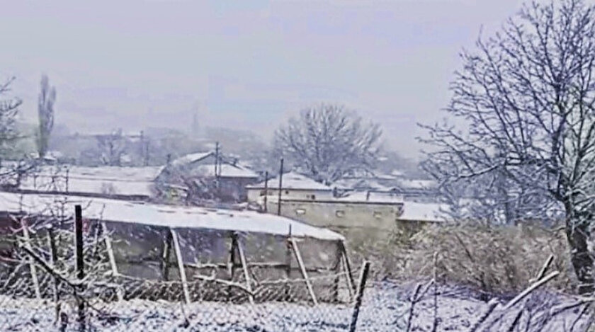 Beklenen kar Balkanlar’dan ülkemize giriş yaptı: Edirne beyaza büründü