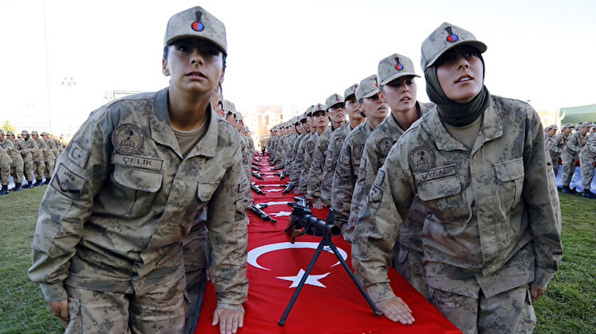 Danıştaydan önemli karar: TSKda başörtüsüne izin