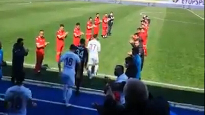 2. Lig ekibi maça Şampiyonlar Ligi müziğiyle çıktı
