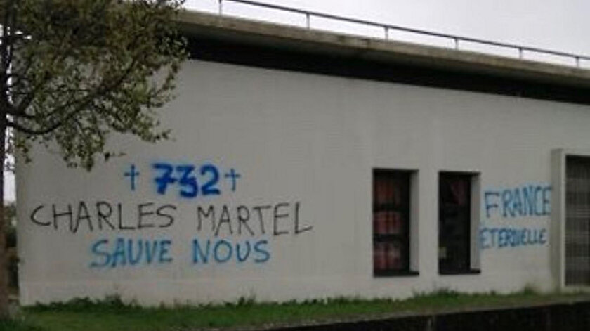 Fransa’nın Rennes kentinde camiye çirkin saldırı: İslam karşıtı yazılar yazıldı