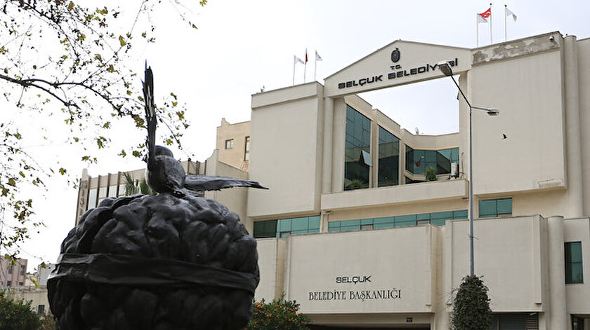 CHPli belediye Türk büyüklerine hakaret etti iddiası