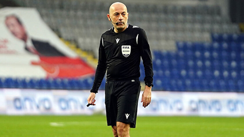 Başakşehir-Fenerbahçe maçında tartışılan pozisyon