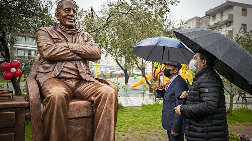 CHPli İzmir Belediyesinden bir icraat daha: Kentteki heykeller tek tek sayılacak