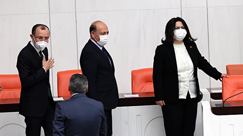 Üç yeni bakan Mecliste yemin etti