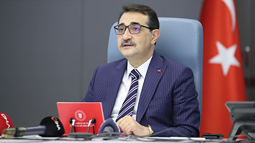 Bakan Dönmez: Güneş enerjisinde mini YEKA yarışmaları pazartesi itibarıyla başlayacak