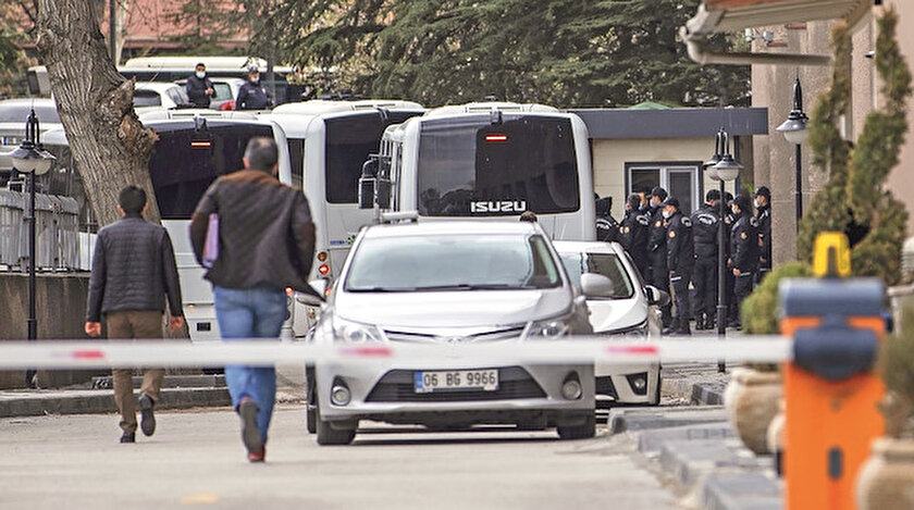 Altı paşaya adli kontrol