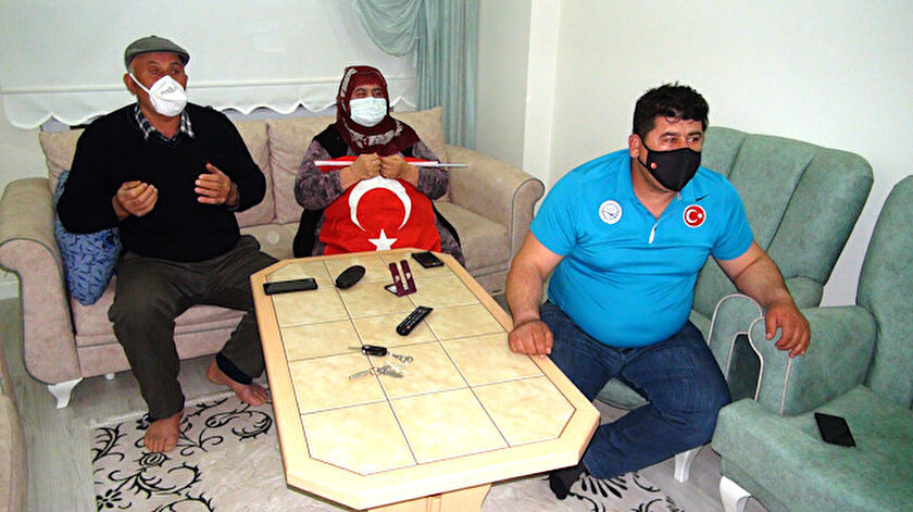 Rıza Kayaalpin şampiyonluk maçını dualarla takip ettiler