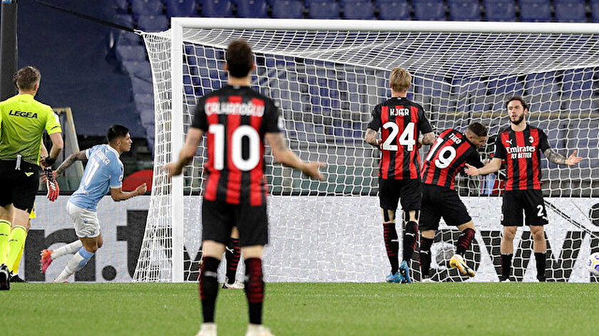 Lazio Milanı farklı yendi