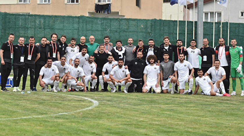 Manisa FK son maçında berabere kaldı ve Türk futbol tarihine geçti