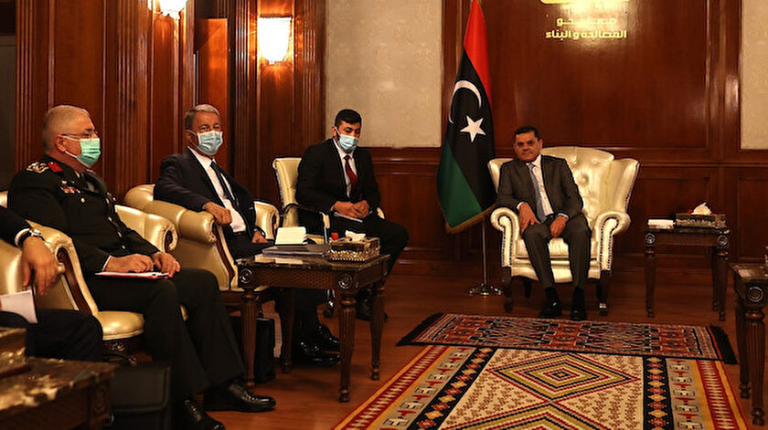 Bakan Akar Libya Başbakanı Dibeybe ile görüştü