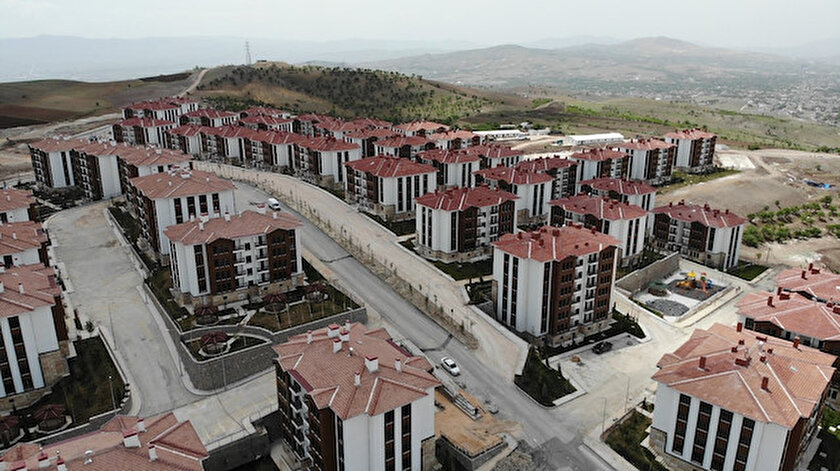 elazigli depremzedeler evlerine kavustu evler harika allah cumhurbaskanimizi basimizdan eksik etmesin yeni safak