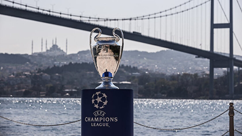 Bakan Kasapoğlundan finale kalan Manchester City ve Chelseaye mesaj