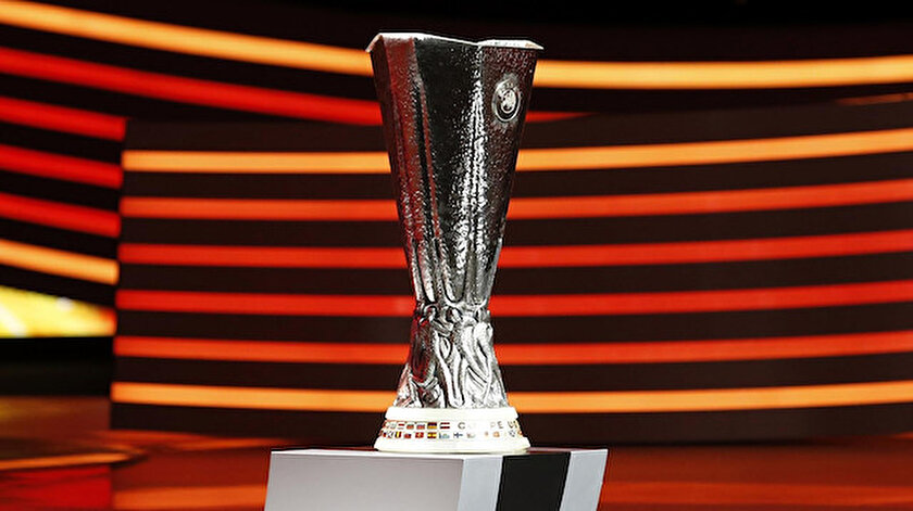 UEFA Avrupa Liginde finalistler belli oldu: Manchester United-Villarreal