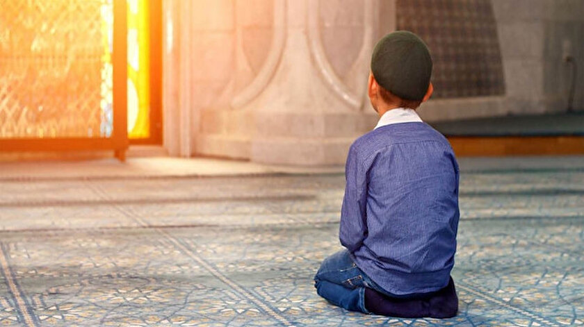 7 Mayıs Cuma Hutbesi: Kadir Gecesi Bin aydan hayırlı gece
