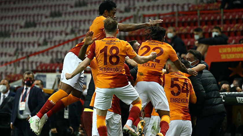 Galatasaray derbiyi kazandı: Süper Ligde şampiyonluk yarışı kızıştı