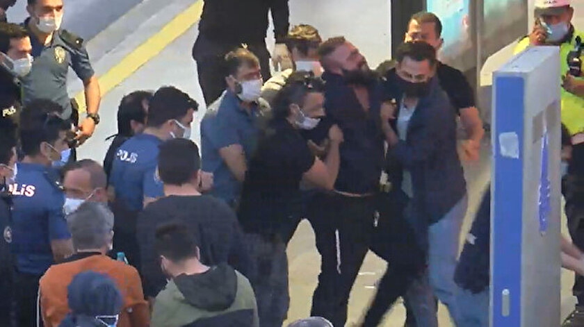 Son dakika haberleri: İstanbulda metrobüs durağında rehine krizi