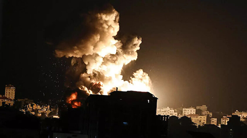 İsrail savaş uçakları Gazze’nin kuzeyini bombalıyor