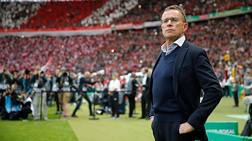 Fenerbahçeli taraftarlar teknik direktör ateşini yaktı: Ralf Rangnicki getirin