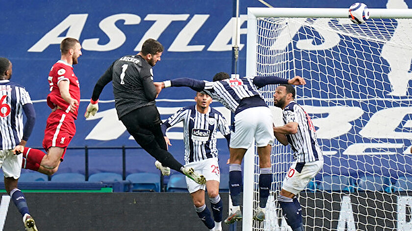 Liverpool kalecisi Alisson Beckerden sosyal medyayı sallayan gol