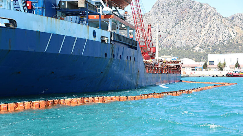 Denizi kirleten gemiye bir buçuk milyon lira ceza kesildi