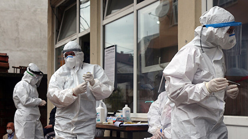 Kovidle mücadelede en az 115 bin sağlık çalışanı can verdi