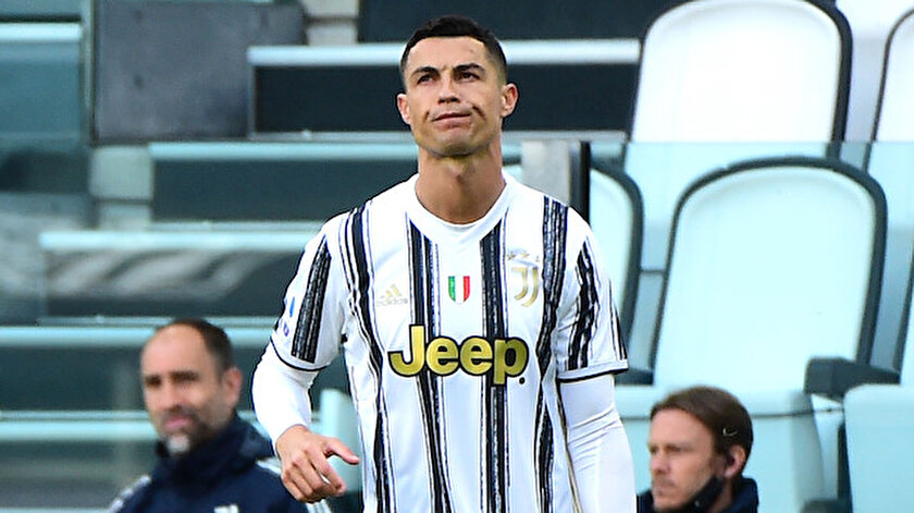 Ronaldonun paylaşımı kafaları karıştırdı