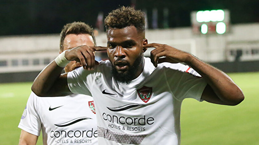 Süper Lig’in gol kralı Boupendza Atalantaya transfer oluyor