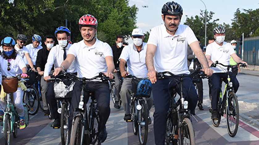Çevre ve Şehircilik Bakanı Kurum Konyada pedal çevirdi: Hedefimiz Edirneden Hakkariye kesintisiz bisiklet yolu