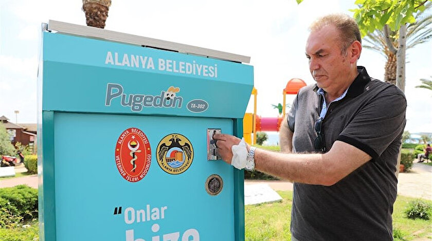 Alanya’da vatandaşlar bir lira karşılığı sokak hayvanlarını besleyecek