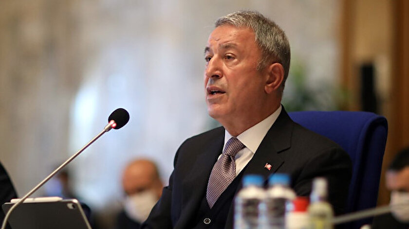 Bakan Akar, İtalya ve İngiltere Savunma Bakanları ile Sicilyadaki üçlü toplantıda bir araya geldi