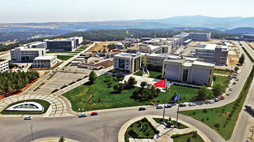 Uşak Üniversitesi 35 öğretim üyesi alıyor