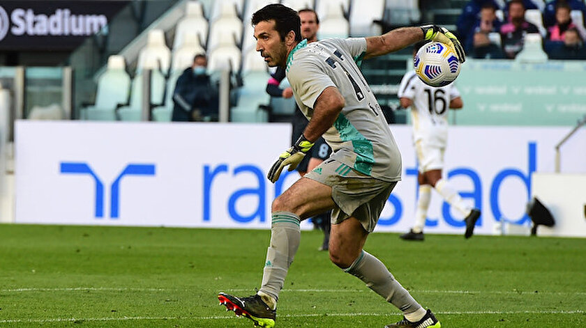 Gianluigi Buffona teklif yapan üç kulüpten biri Türkiyeden